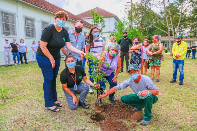 HOSPITAL DE DERMATOLOGIA SANITÁRIA DO PARANÁ COMEMORA 94 ANOS
