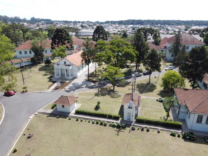 Governador e secretário da Saúde visitam Hospital de Dermatologia Sanitária do Paraná