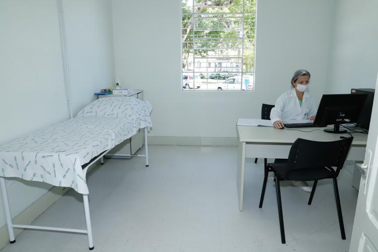 Governador e secretário da Saúde visitam Hospital de Dermatologia Sanitária do Paraná