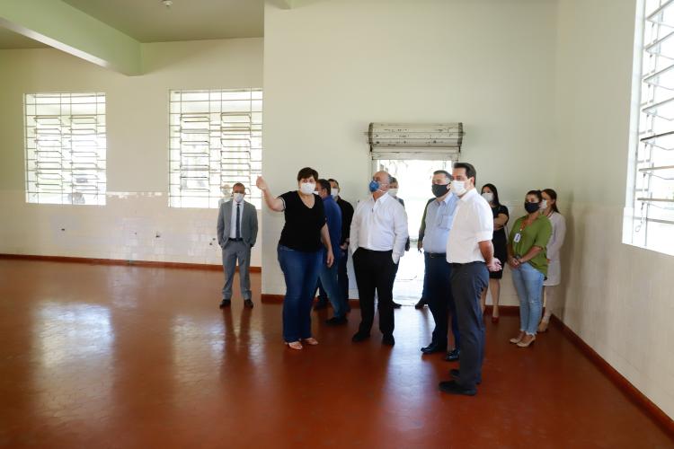Governador e secretário da Saúde visitam Hospital de Dermatologia Sanitária do Paraná