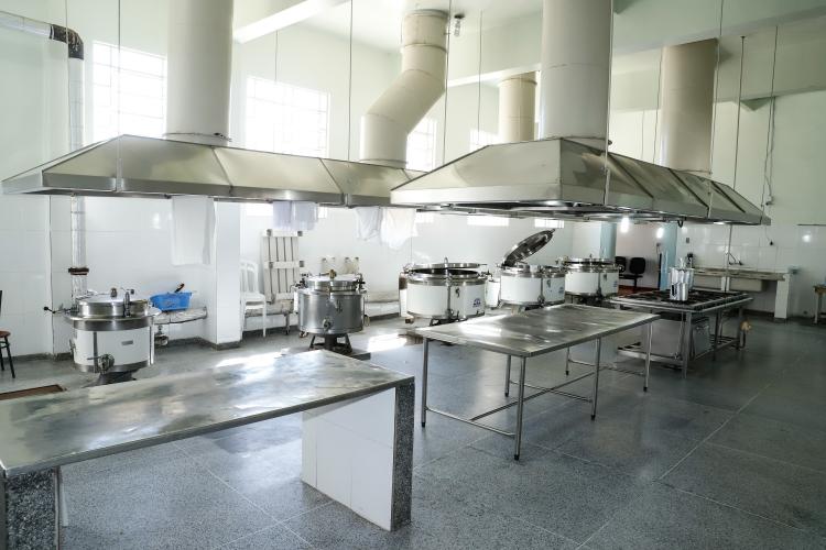 Governador e secretário da Saúde visitam Hospital de Dermatologia Sanitária do Paraná