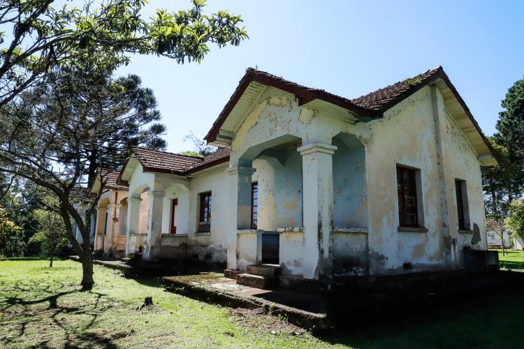 Governador e secretário da Saúde visitam Hospital de Dermatologia Sanitária do Paraná