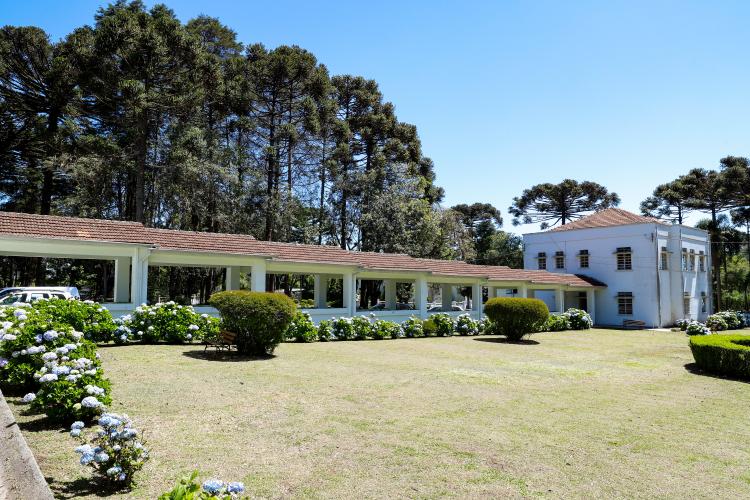 Governador e secretário da Saúde visitam Hospital de Dermatologia Sanitária do Paraná