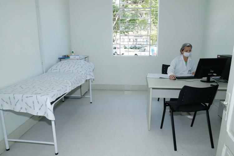 A Secretaria da Saúde do Paraná implanta processo de reestruturação no Hospital de Dermatologia Sanitária São Roque, de Piraquara, na Região Metropolitana, que passa a funcionar como hospital-dia, otimizando a estrutura física da instituição. Foto: Geraldo Bubniak/AEN Hospital de Dermatologia Sanitária do PR - São Roque em Piraquara - Curitiba - 04/11/2020 - Foto: Geraldo Bubniak/AEN Foto: Geraldo Bubniak/AEN